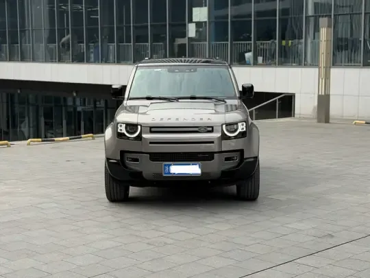Land Rover Defender 2023 (76800 км)
