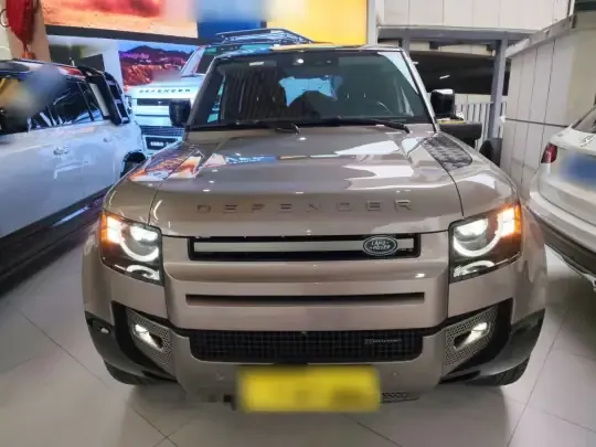 Land Rover Defender 2023 (76800 км)