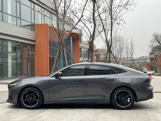 Changan UNI-V 2022 (43600 км)