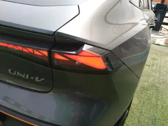 Changan UNI-V 2022 (32700 км)