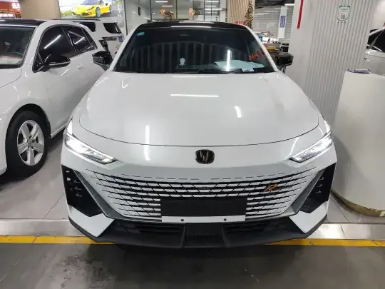 CHANGAN UNI-V 2022 (34000 км)