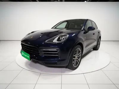 Porsche Cayenne E-Hybrid 2023 (34000 км)