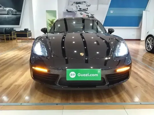Porsche 718 2022 (18800 км)