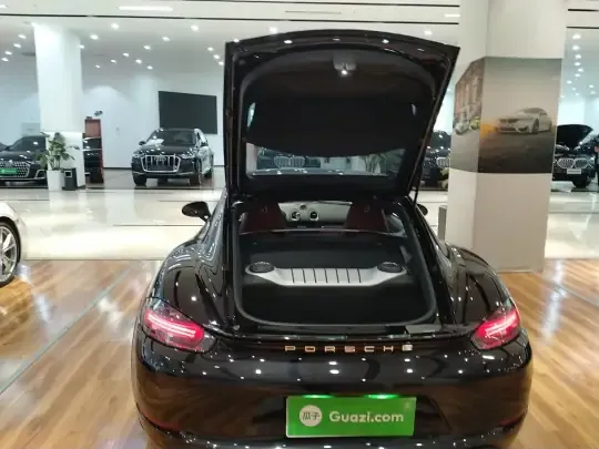 Porsche 718 2022 (18800 км)