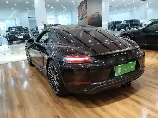 Porsche 718 2022 (18800 км)