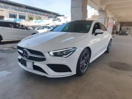 Mercedes-Benz CLA 2022-Year Updated CLA 200  (47000 км)