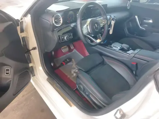 Mercedes-Benz CLA 2022-Year Updated CLA 200  (47000 км)