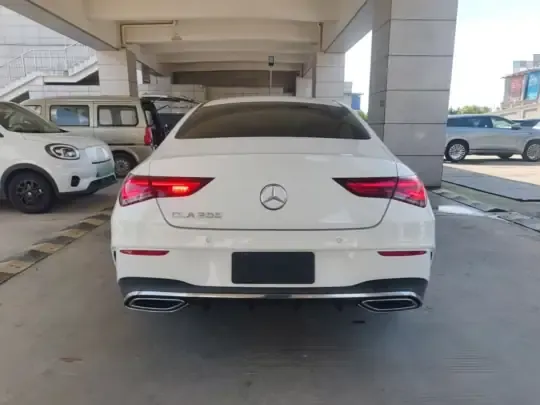 Mercedes-Benz CLA 2022-Year Updated CLA 200  (47000 км)
