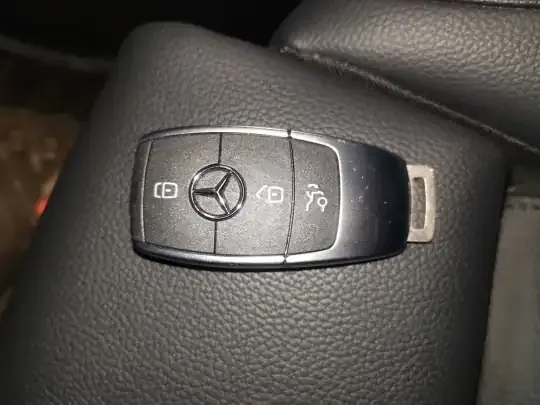 Mercedes-Benz EQB 2022 (33600 км)