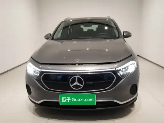 Mercedes-Benz EQA 2022 (23200 км)