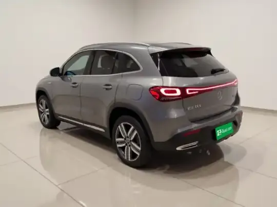 Mercedes-Benz EQA 2022 (23200 км)