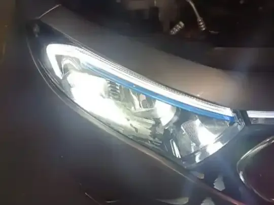 Mercedes-Benz EQA 2022 (23200 км)