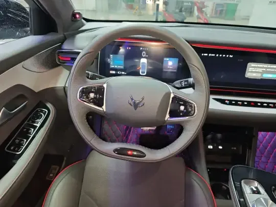 ARCFOX Alpha S 2022 (27600 км)