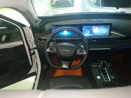 Chery Tiggo 8 PLUS 2022 (32300 км)