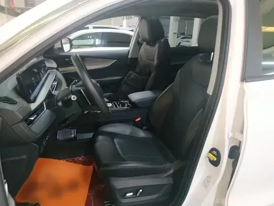 Chery Tiggo 8 PLUS 2022 (32300 км)