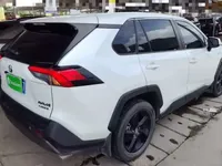 Toyota RAV4 2022 (37300 км)