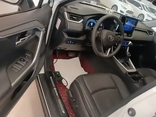 Toyota RAV4 2022 (88700 км)