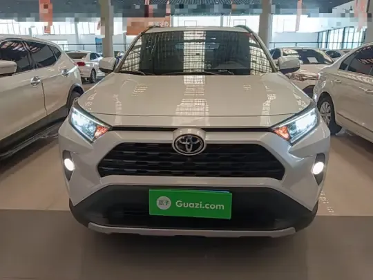 Toyota RAV4 2022 (88700 км)