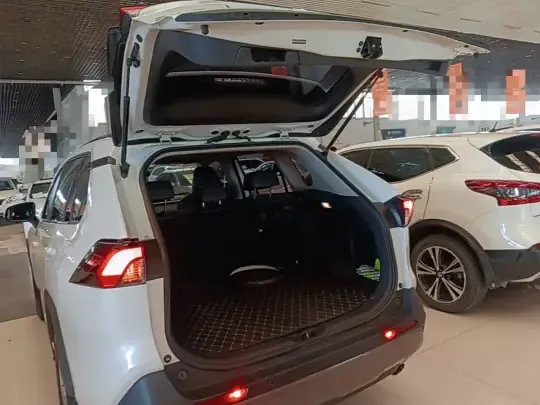 Toyota RAV4 2022 (88700 км)