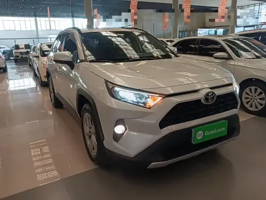 Toyota RAV4 2022 (88700 км)