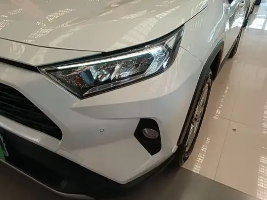 Toyota RAV4 2022 (88700 км)