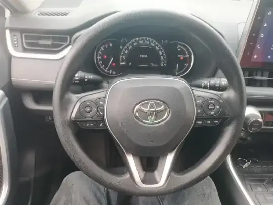Toyota RAV4 2022 (49300 км)