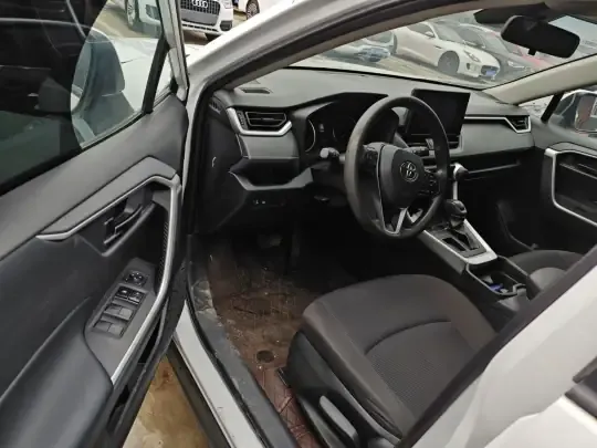 Toyota RAV4 2022 (147800 км)