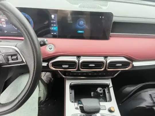 JETOUR X70 PLUS 2022 (83600 км)