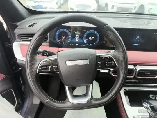 JETOUR X70 PLUS 2022 (83600 км)