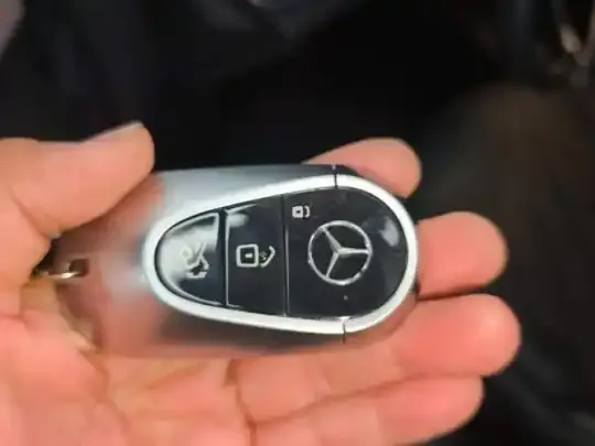 Mercedes-Benz EQS 2022 (33600 км)
