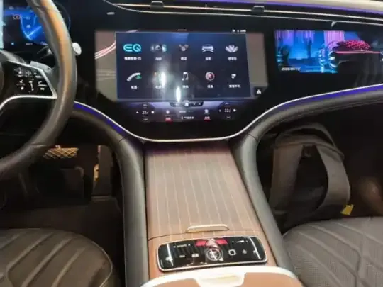 Mercedes-Benz EQS 2022 (33600 км)