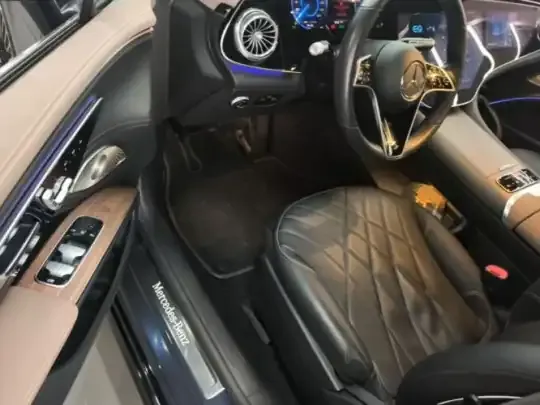 Mercedes-Benz EQS 2022 (33600 км)