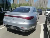 Mercedes-Benz EQS 2022 (1300 км)
