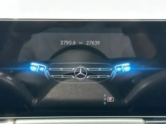 Mercedes-Benz GLA 2022 (27600 км)