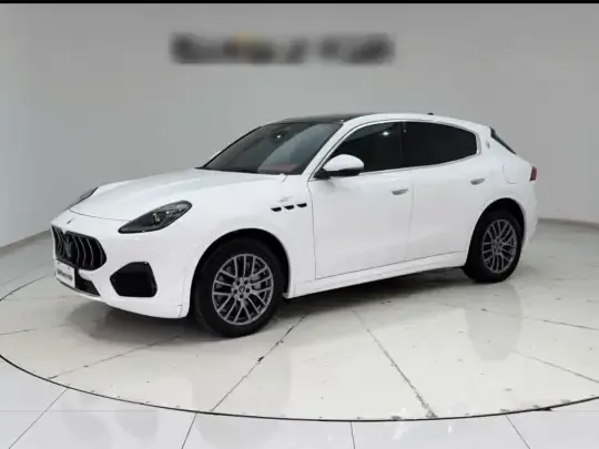 Maserati Grecale 2023 (28500 км)