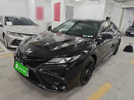 Toyota Camry 2022 (37400 км)