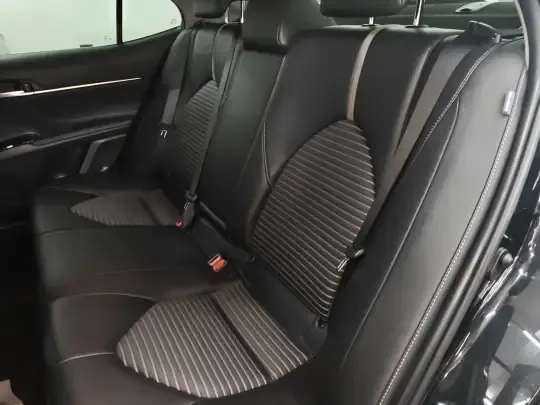Toyota Camry 2022 (37400 км)