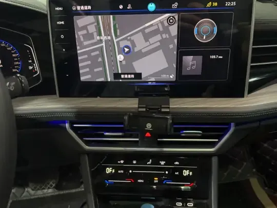 Volkswagen Sagitar 2023 (43800 км)