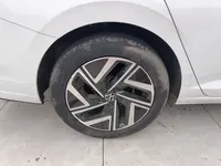 Volkswagen Sagitar 2023 (40200 км)