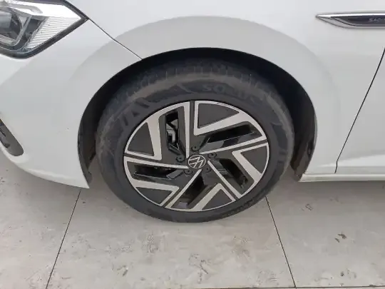 Volkswagen Sagitar 2023 (40200 км)