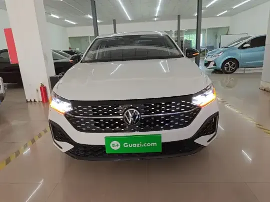 Volkswagen Lavida 2023 (42800 км)