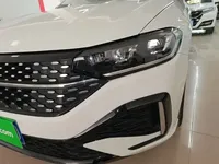 Volkswagen Lavida 2023 (42800 км)