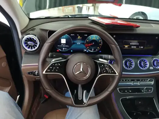 Mercedes-Benz E-Class 2022 (65100 км)