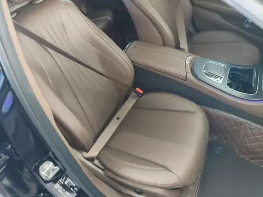 Mercedes-Benz E-Class 2022 (65100 км)