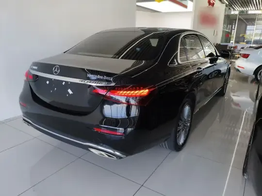 Mercedes-Benz E-Class 2022 (65100 км)