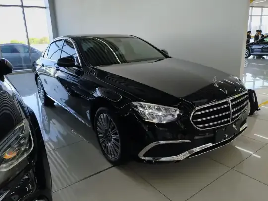 Mercedes-Benz E-Class 2022 (65100 км)