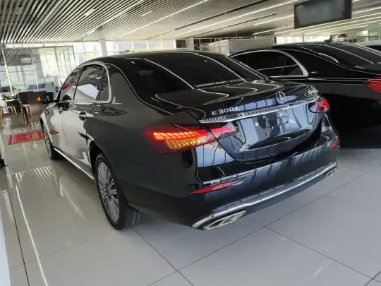 Mercedes-Benz E-Class 2022 (65100 км)