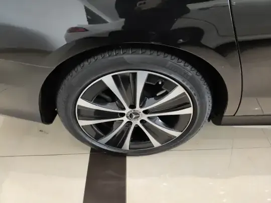 Mercedes-Benz E-Class New Energy 2022 (82200 км)