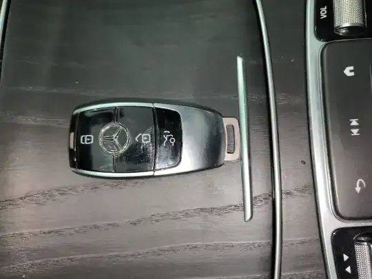 Mercedes-Benz E-Class New Energy 2022 (82200 км)