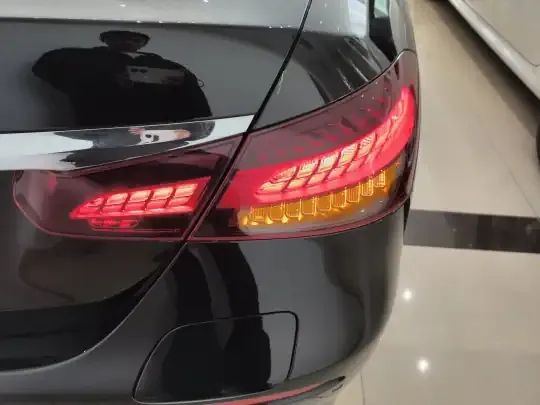 Mercedes-Benz E-Class New Energy 2022 (82200 км)